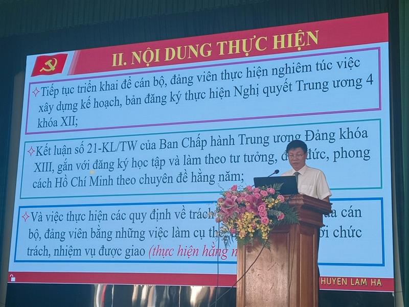 Đồng chí Nguyễn Văn Tân - Phó Bí thư Thường trực Huyện ủy