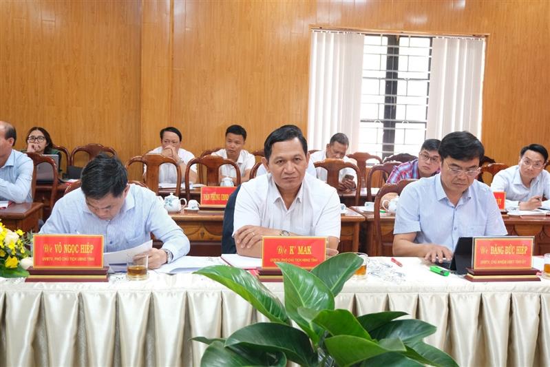 Các đồng chí Ủy viên Ban Thường vụ Tỉnh ủy Lâm Đồng tham dự buổi làm việc