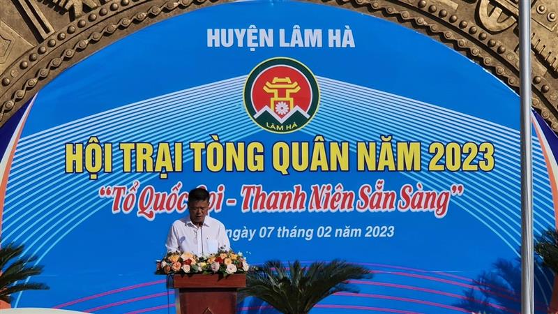 Đồng chí Trương Quốc Khánh – HUV – PCTUBND huyện phát biểu khai mạc Hội trại