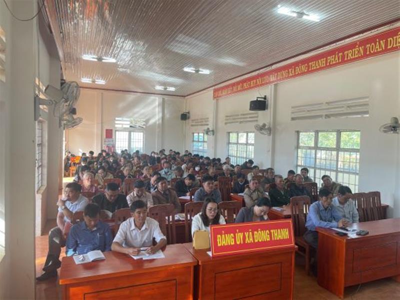 Đảng viên tham dự tại điểm cầu xã Đông Thanh, huyện Lâm Hà