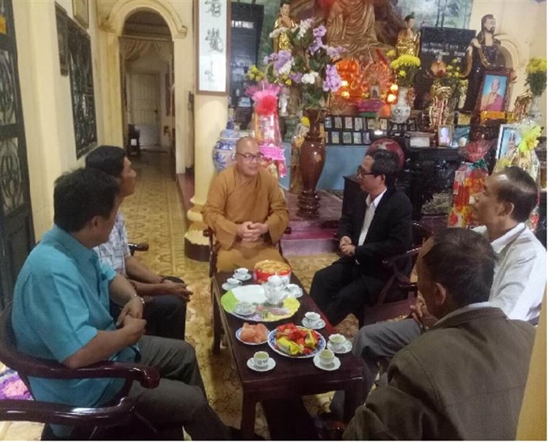 Lãnh đạo huyện thăm hỏi động viên các cơ sở thờ tự Phật giáo trên địa bàn huyện Nhân dịp Đại Lễ Vu lan năm 2019