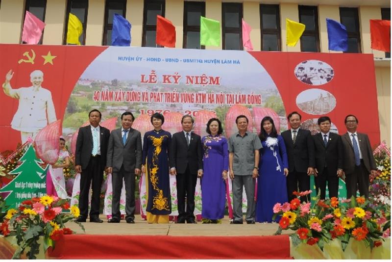 Lãnh đạo thành phố Hà Nội dự kỷ niệm 40 năm xây dựng vùng KTM Hà Nội tại Lâm Đồng